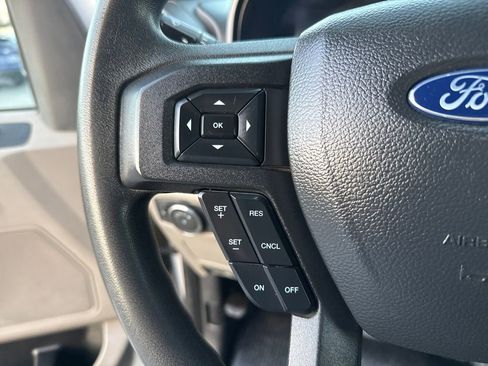 Used 2022 Ford F250 XL w/ Power Equipment Group image 26