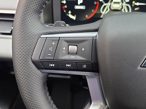 New 2026 Mitsubishi Outlander SE FWD image 17