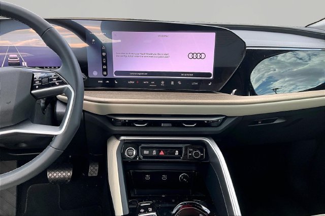 Used 2026 Audi Q5 Premium w/ Premium Plus AWD/4WD image 6