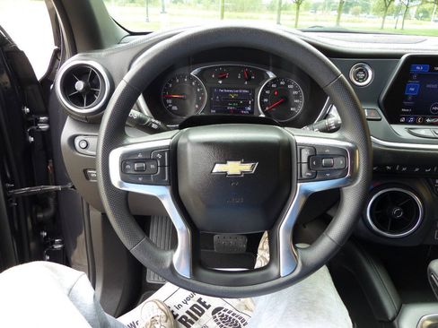 Used 2021 Chevrolet Blazer LT FWD image 23