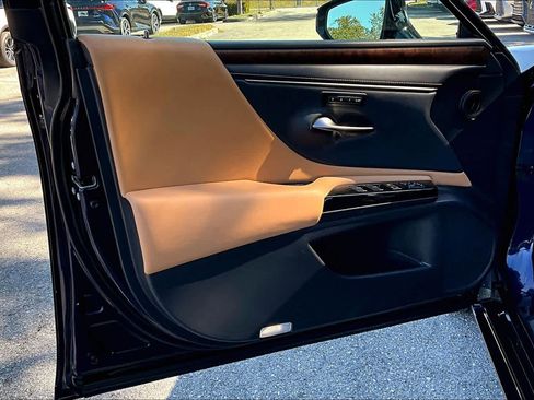 Used 2022 Lexus ES 350 w/ Premium Package image 25