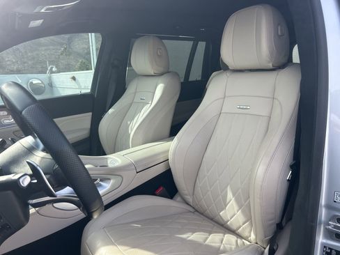 Used 2023 Mercedes-Benz GLS 63 AMG 4MATIC image 9