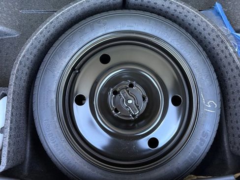 Used 2017 Lincoln MKX Reserve w/ Driver Assistance Package image 31