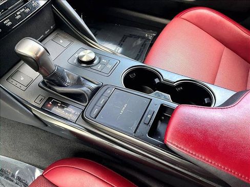Used 2024 Lexus IS 350 F Sport RWD image 15