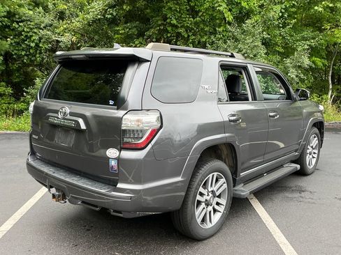 Used 2022 Toyota 4Runner TRD Sport AWD/4WD image 6