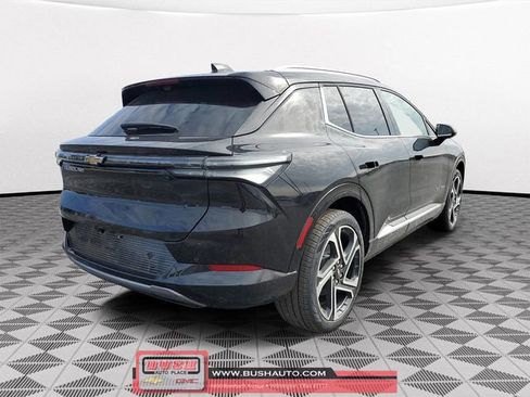 New 2026 Chevrolet Equinox EV LT image 4