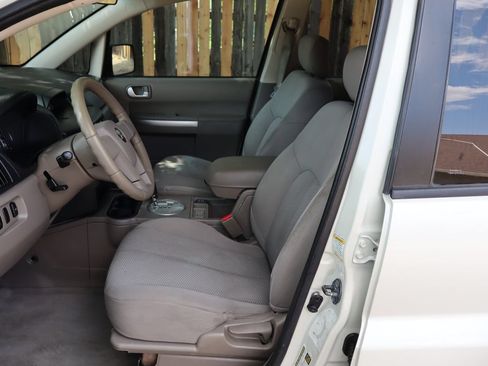 Used 2008 Mitsubishi Endeavor LS AWD/4WD image 19