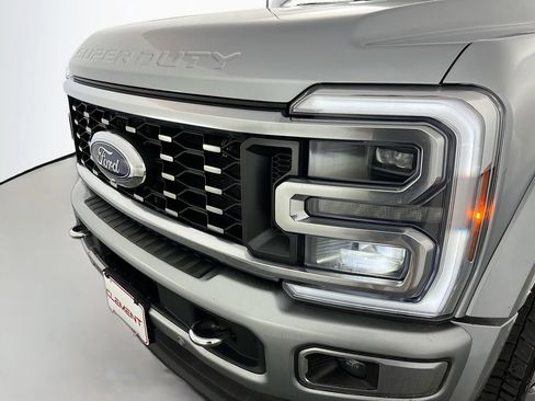 Used 2024 Ford F450 Platinum w/ FX4 Off-Road Package AWD/4WD image 43