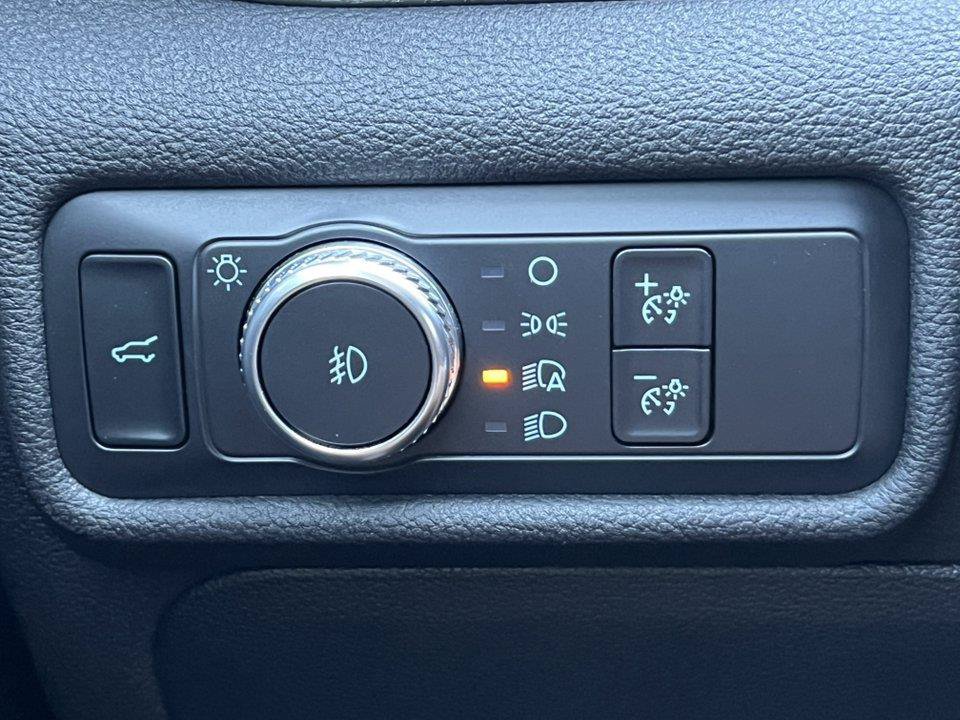 Used 2020 Ford Explorer ST w/ ST Street Pack AWD/4WD image 18