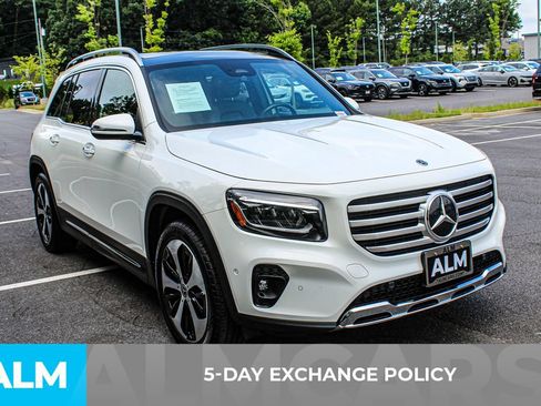 Used 2025 Mercedes-Benz GLB 250 image 4