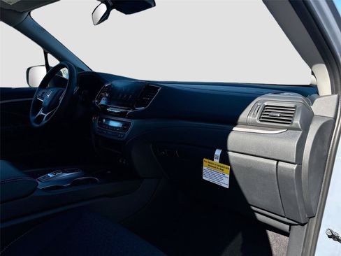 Certified 2026 Honda Ridgeline Sport image 32