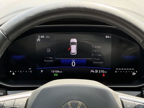 Used 2025 Volkswagen Jetta SE image 16