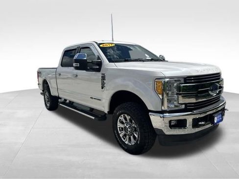 Used 2017 Ford F250 Lariat AWD/4WD image 8