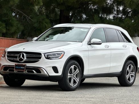 Used 2021 Mercedes-Benz GLC 300 4MATIC image 9