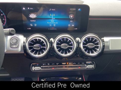 Used 2022 Mercedes-Benz GLB 250 4MATIC image 19