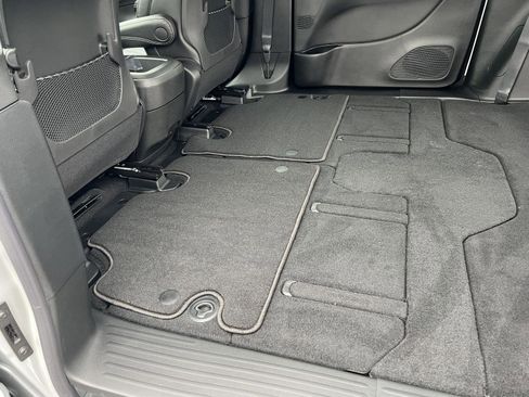 New 2026 Chrysler Voyager LX image 30