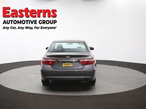 Used 2016 Toyota Camry SE FWD image 37