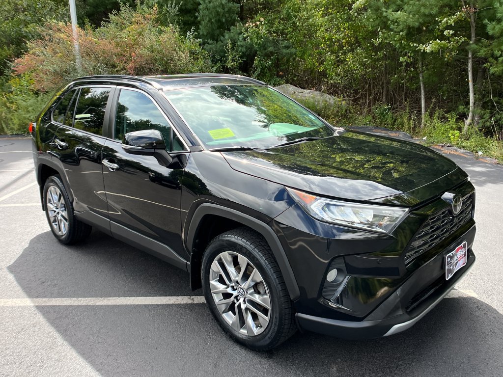 Used 2020 Toyota RAV4 Limited AWD/4WD image 7