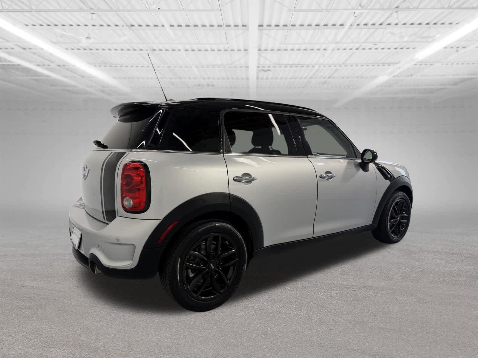 Used 2015 MINI Cooper Countryman S FWD image 6