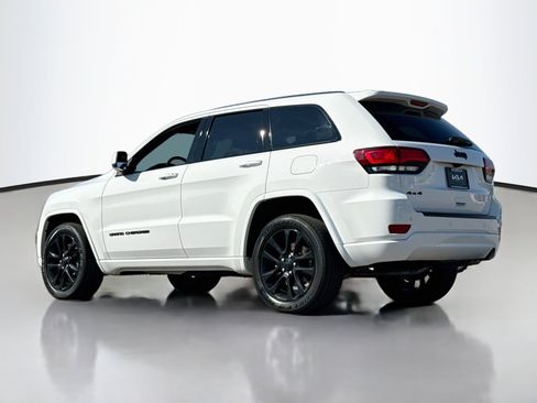 Used 2021 Jeep Grand Cherokee Laredo X AWD/4WD image 5