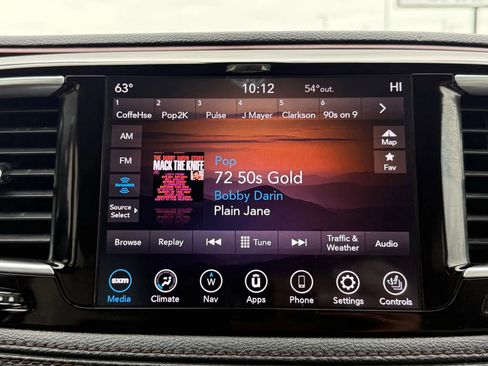 Used 2020 Chrysler Pacifica Limited image 41