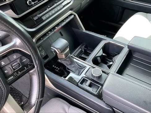 Used 2023 Toyota Tundra SR5 w/ SR5 Convenience Package AWD/4WD image 17