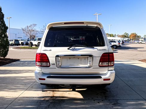 Used 2007 Lexus LX 470 4WD image 10