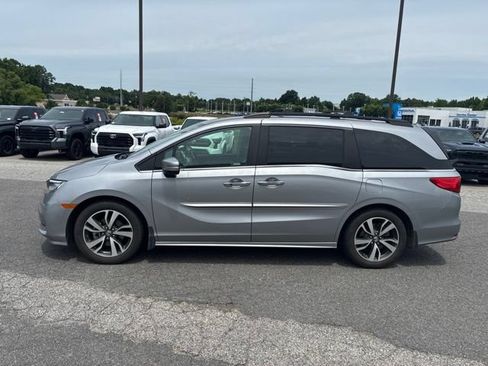Used 2021 Honda Odyssey Touring image 5