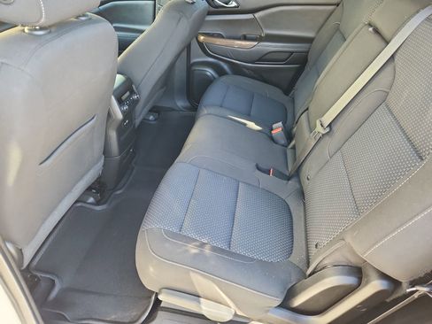 Used 2020 GMC Acadia SLE image 9