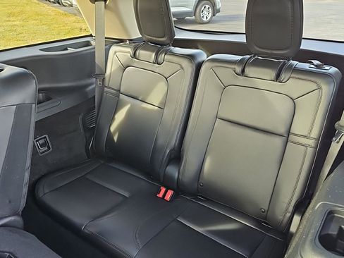 Used 2022 Lincoln Aviator Reserve w/ Elements Package Plus image 26