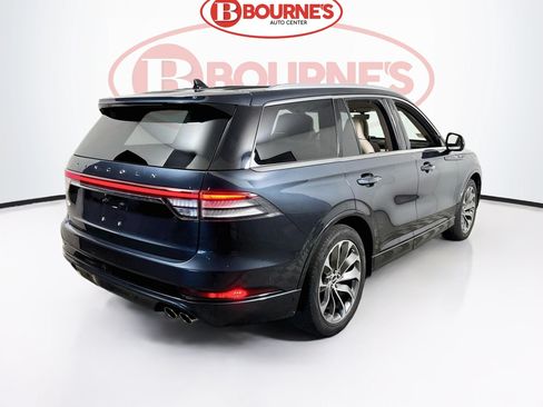 Used 2022 Lincoln Aviator Grand Touring w/ Equipment Group 301A AWD/4WD image 12