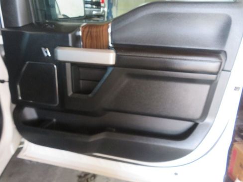 Used 2016 Ford F150 Lariat w/ Equipment Group 501A Mid image 34