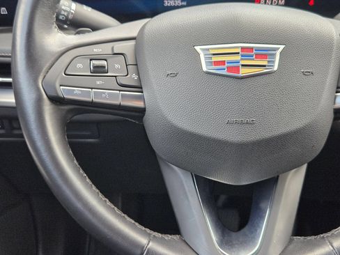 Used 2025 Cadillac XT4 Premium Luxury FWD image 21