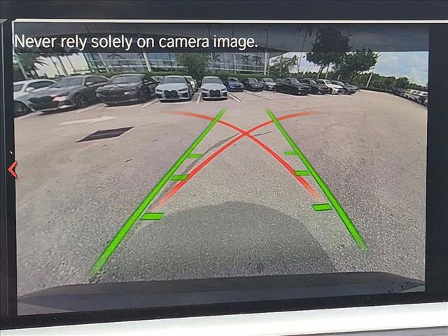 Used 2022 BMW X7 xDrive40i w/ Premium Package AWD/4WD image 14