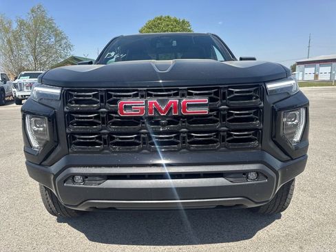 New 2026 GMC Canyon Elevation w/ Convenience Package image 9