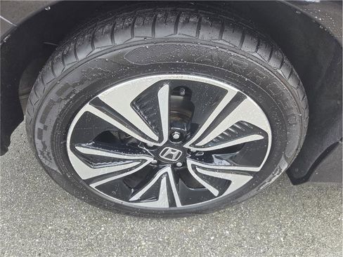 Used 2017 Honda Civic EX-L image 9