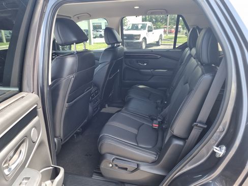 Used 2025 Honda Pilot EX-L image 14