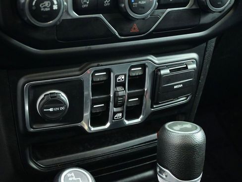 Used 2020 Jeep Wrangler Unlimited Sport S image 18