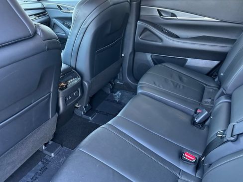 Used 2023 INFINITI QX60 Luxe w/ Cargo Package FWD image 11