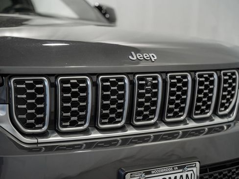 Certified 2023 Jeep Grand Cherokee Summit AWD/4WD image 12