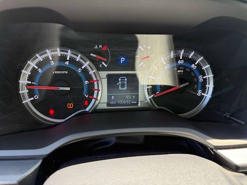 Used 2018 Toyota 4Runner SR5 Premium AWD/4WD image 13