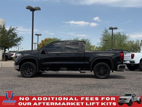 Used 2021 GMC Sierra 1500 4x4 Crew Cab w/ Sierra Value Package image 10