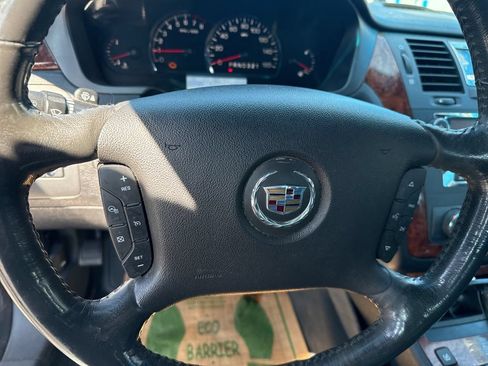 Used 2006 Cadillac DTS FWD image 19