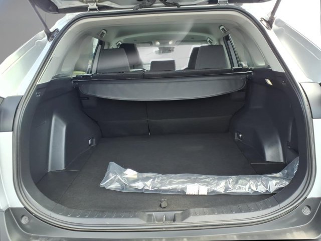 Used 2024 Toyota RAV4 XLE FWD image 30