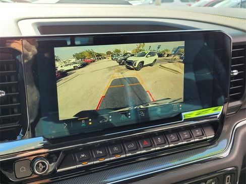 Used 2023 Chevrolet Silverado 1500 ZR2 w/ Technology Package image 25