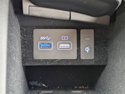 Used 2025 Genesis Electrified GV70 Advanced image 24