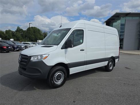 New 2025 Mercedes-Benz Sprinter 2500 image 11