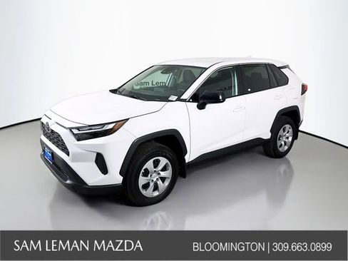 Used 2024 Toyota RAV4 LE image 3
