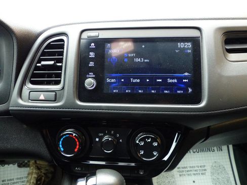 Used 2021 Honda HR-V Sport image 28