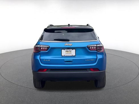 Used 2025 Jeep Compass Limited AWD/4WD image 10